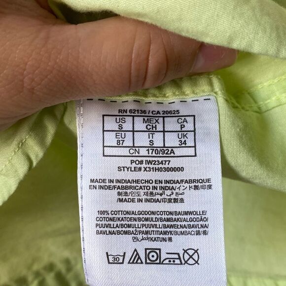 GUESS Men’s Short Sleeve Light Green Button Down Shirt - Picture 12 of 12